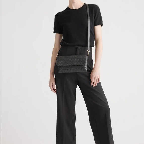 Quince Italian Handwoven Convertible Clutch - Picture 6 of 9